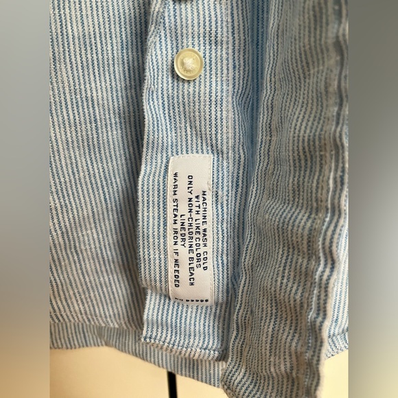 Brooks Brothers XS SHORTSLEEVE - Picture 3 of 3